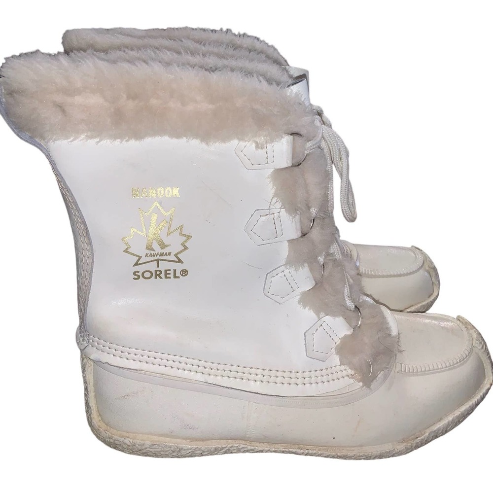 Vintage Sorel Nanook women’s winter wool-lined boots (size 10)